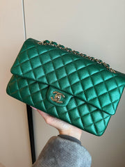 Chanel series 25 18S Summer/Spring 2018 Collection Emerald Green Pearly Iridescent Caviar LGHW Medium ML Timeless Double Flap Bag